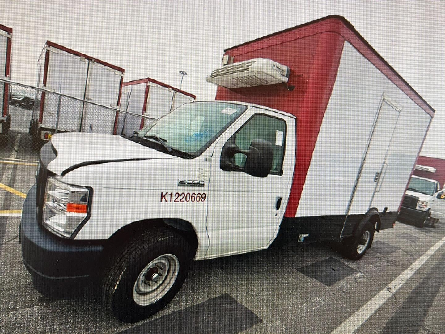 2023 Ford E-Series Cutaway E-350 SD