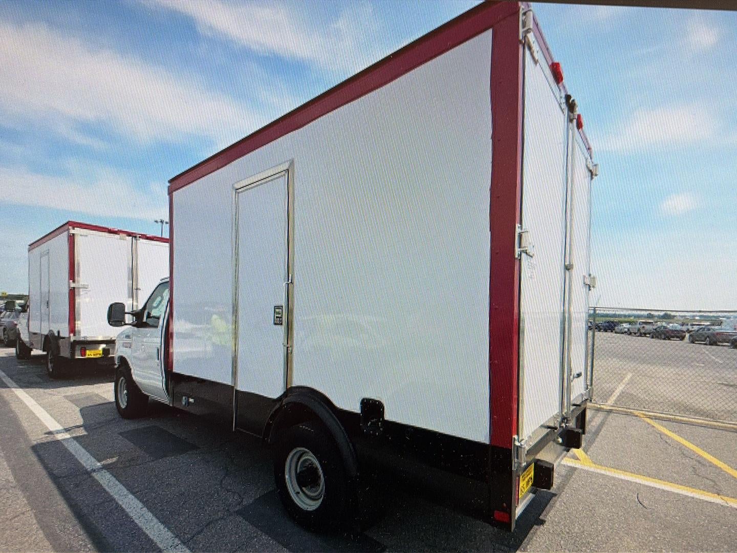 2024 Ford E-Series Cutaway E-350 SD