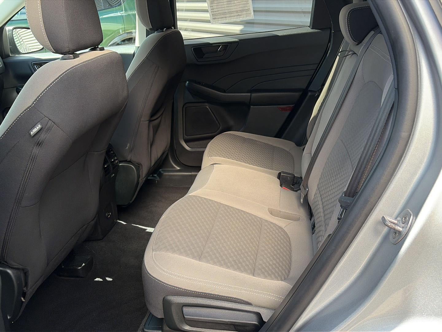 2022 Ford Escape SE Hybrid