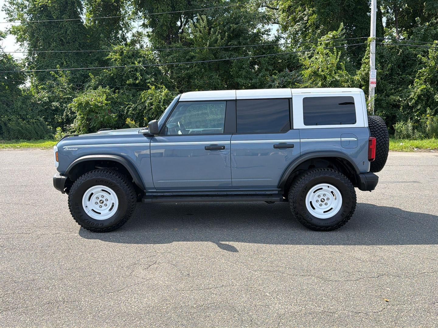 2023 Ford Bronco Heritage Edition