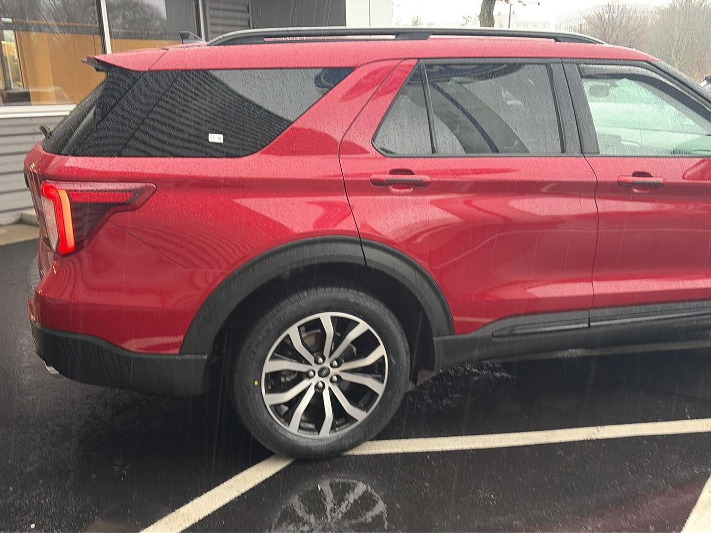 2022 Ford Explorer ST-Line