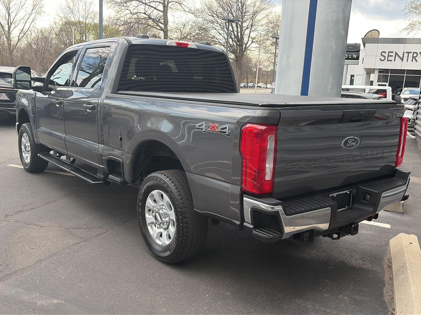 2023 Ford Super Duty F-250 SRW XLT