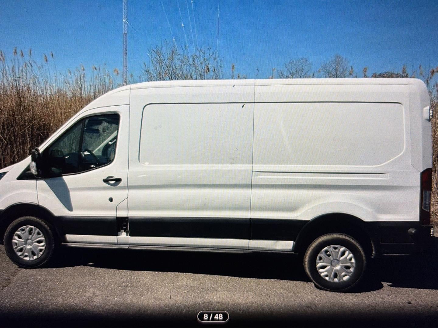 2017 Ford Transit Van T-250 148 Med Rf 9000 GVWR Sliding RH Dr