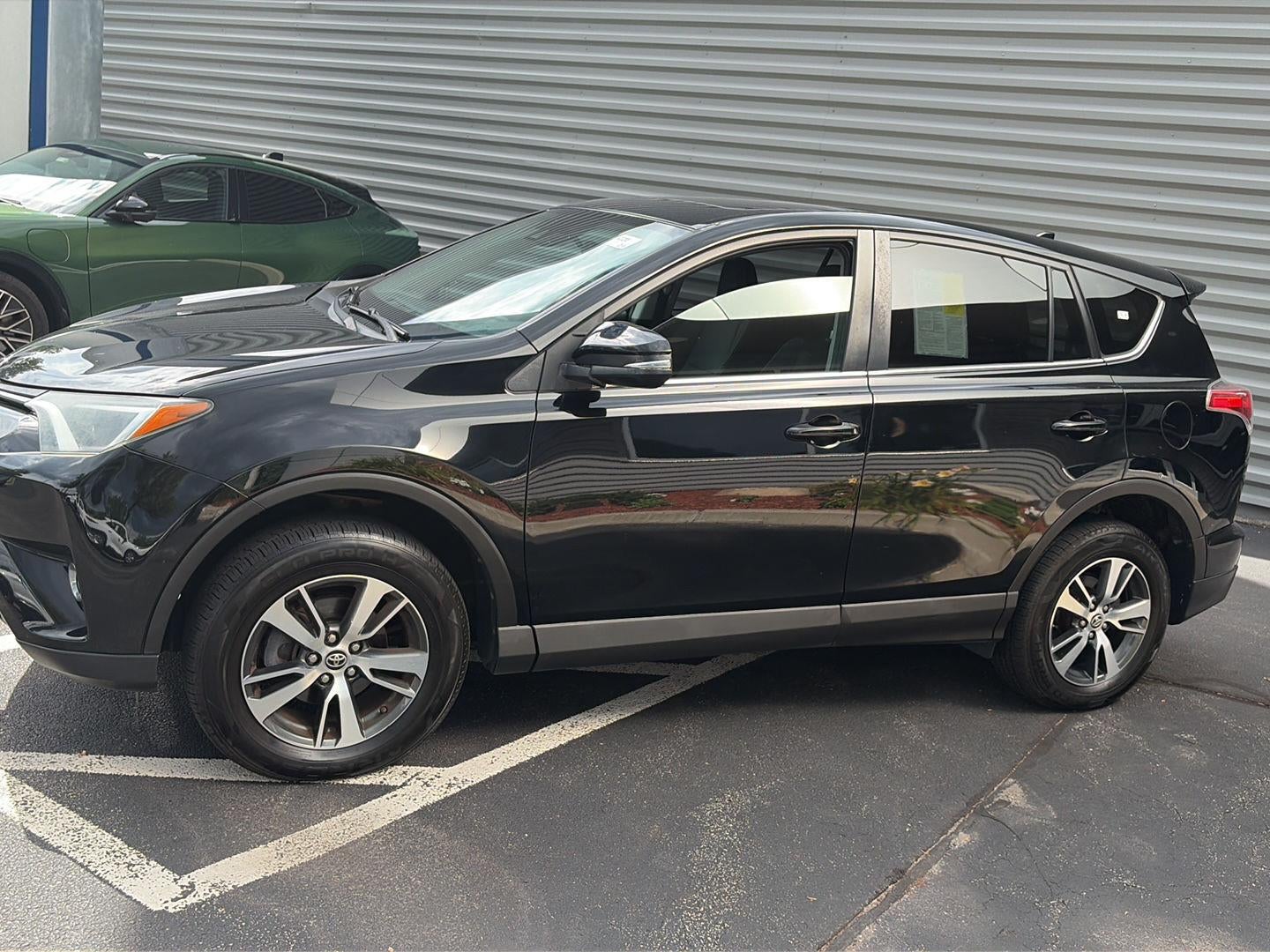 2018 Toyota RAV4 XLE