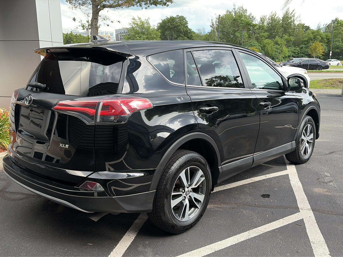 2018 Toyota RAV4 XLE