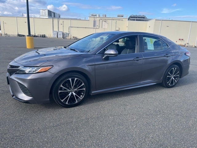 Used 2019 Toyota Camry SE with VIN 4T1B11HK1KU727818 for sale in Medford, MA