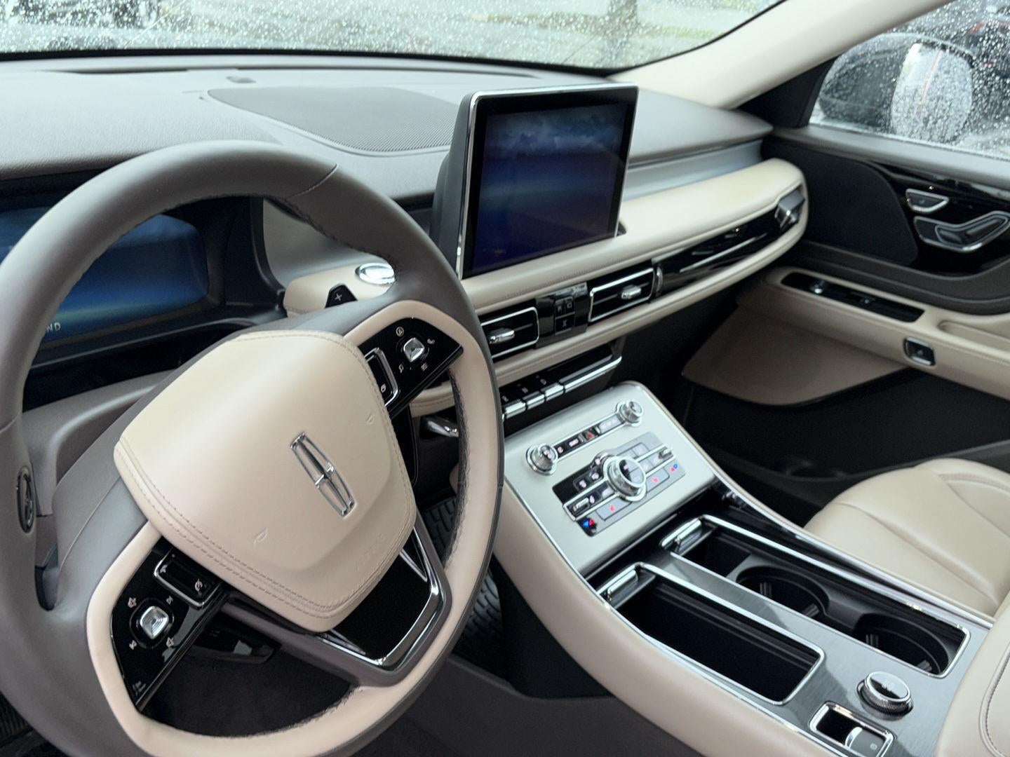 2023 Lincoln Aviator Standard
