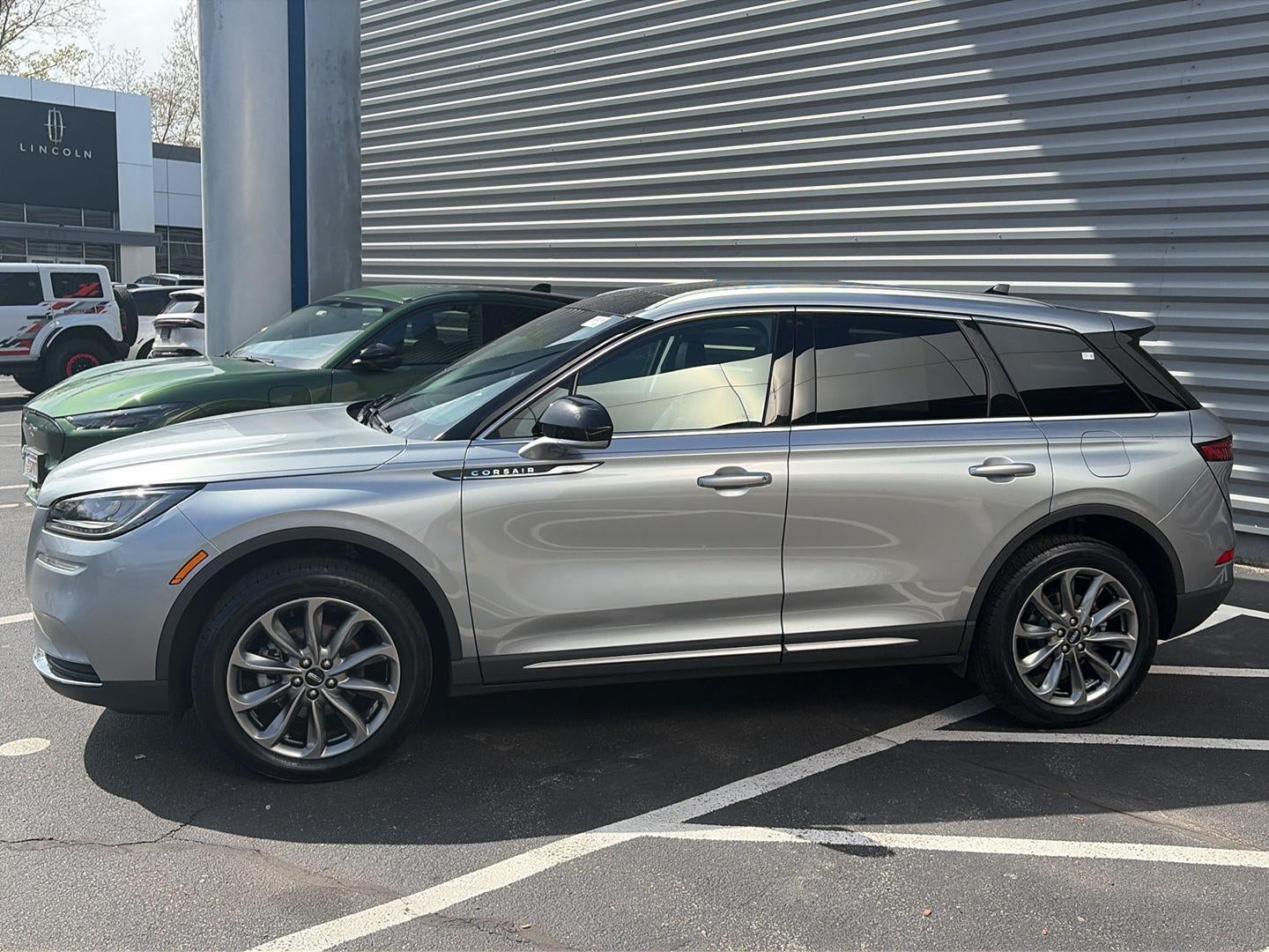 2022 Lincoln Corsair Standard