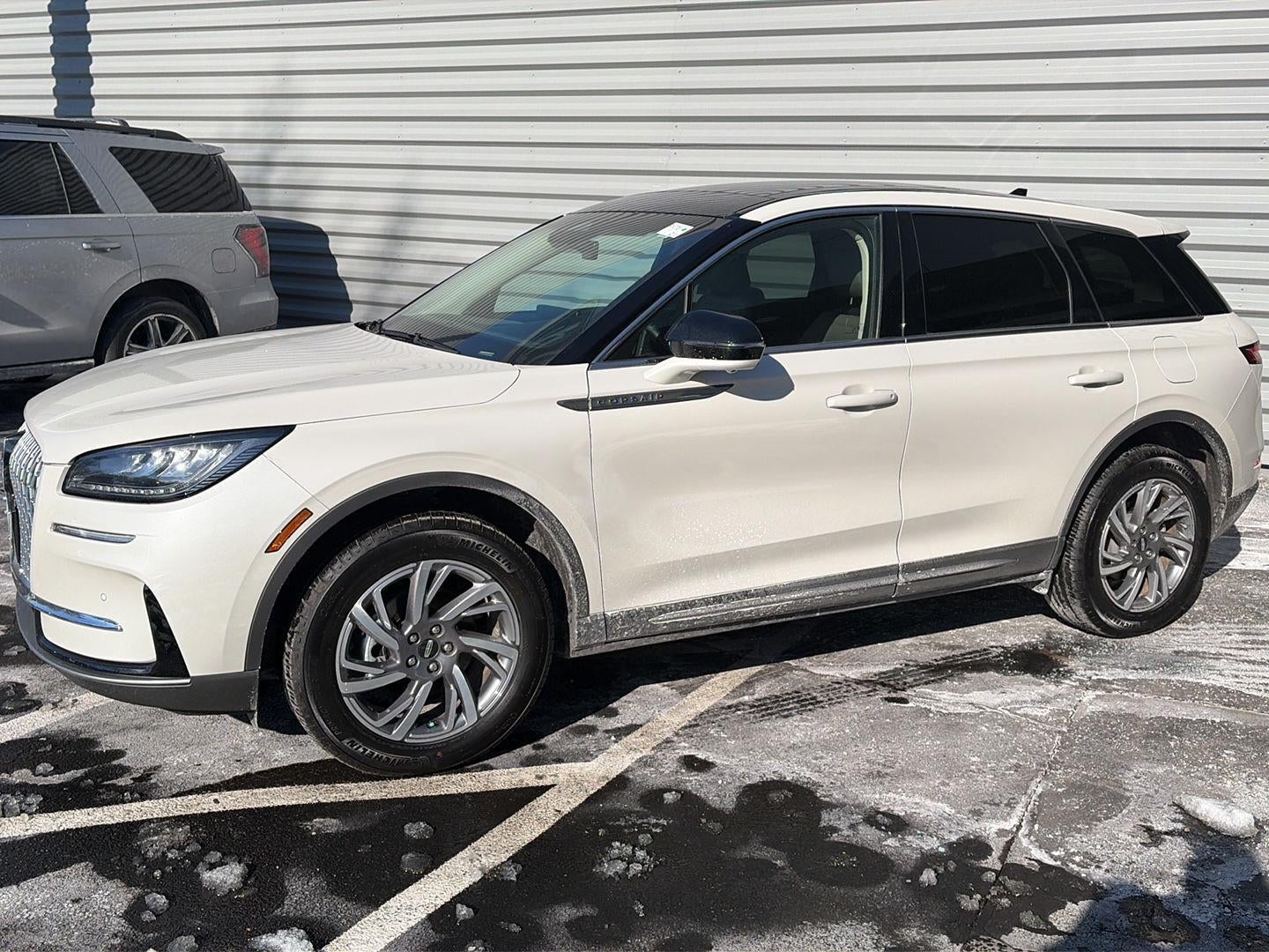 2023 Lincoln Corsair Base