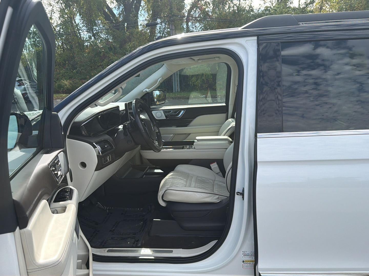 2023 Lincoln Navigator Black Label