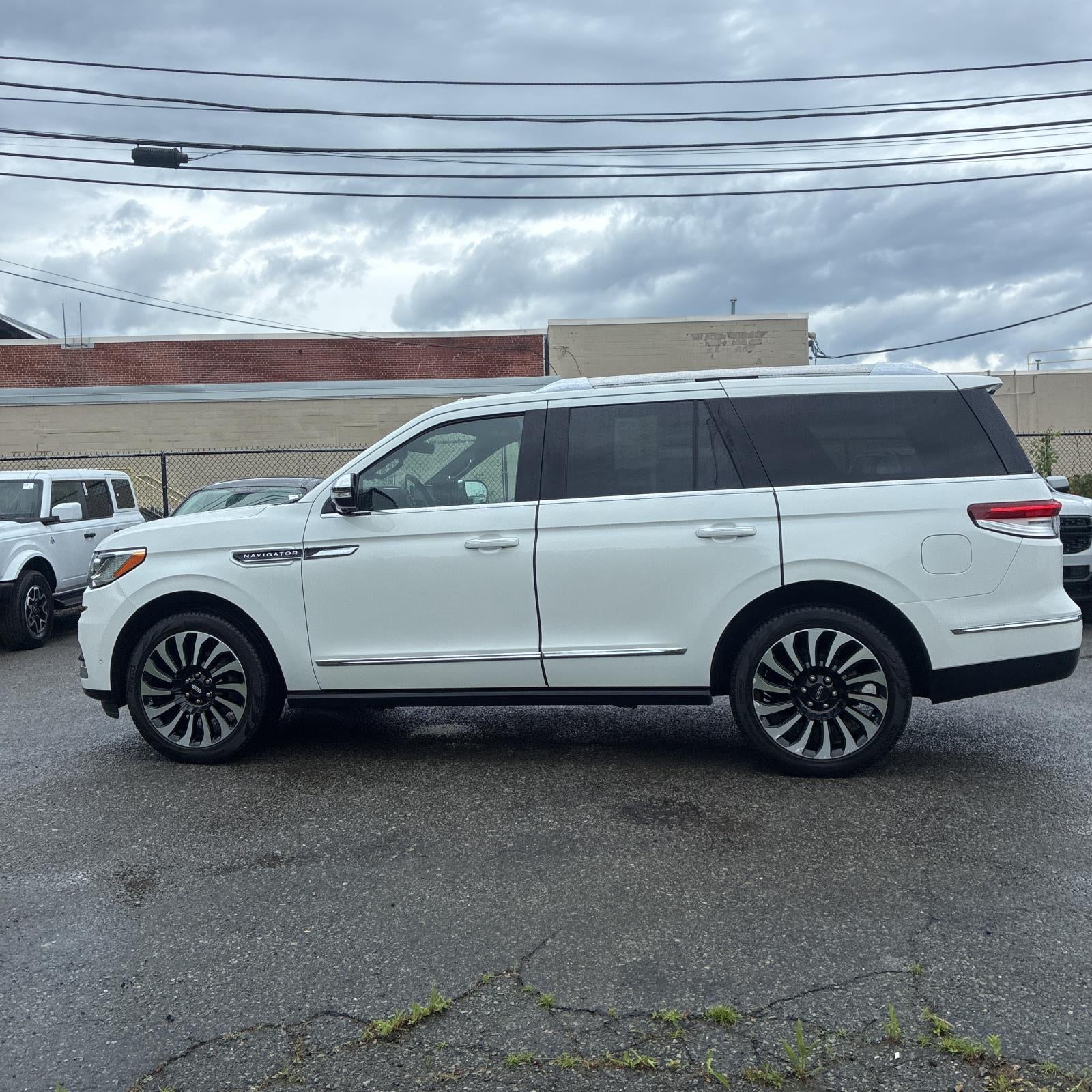 2023 Lincoln Navigator Black Label