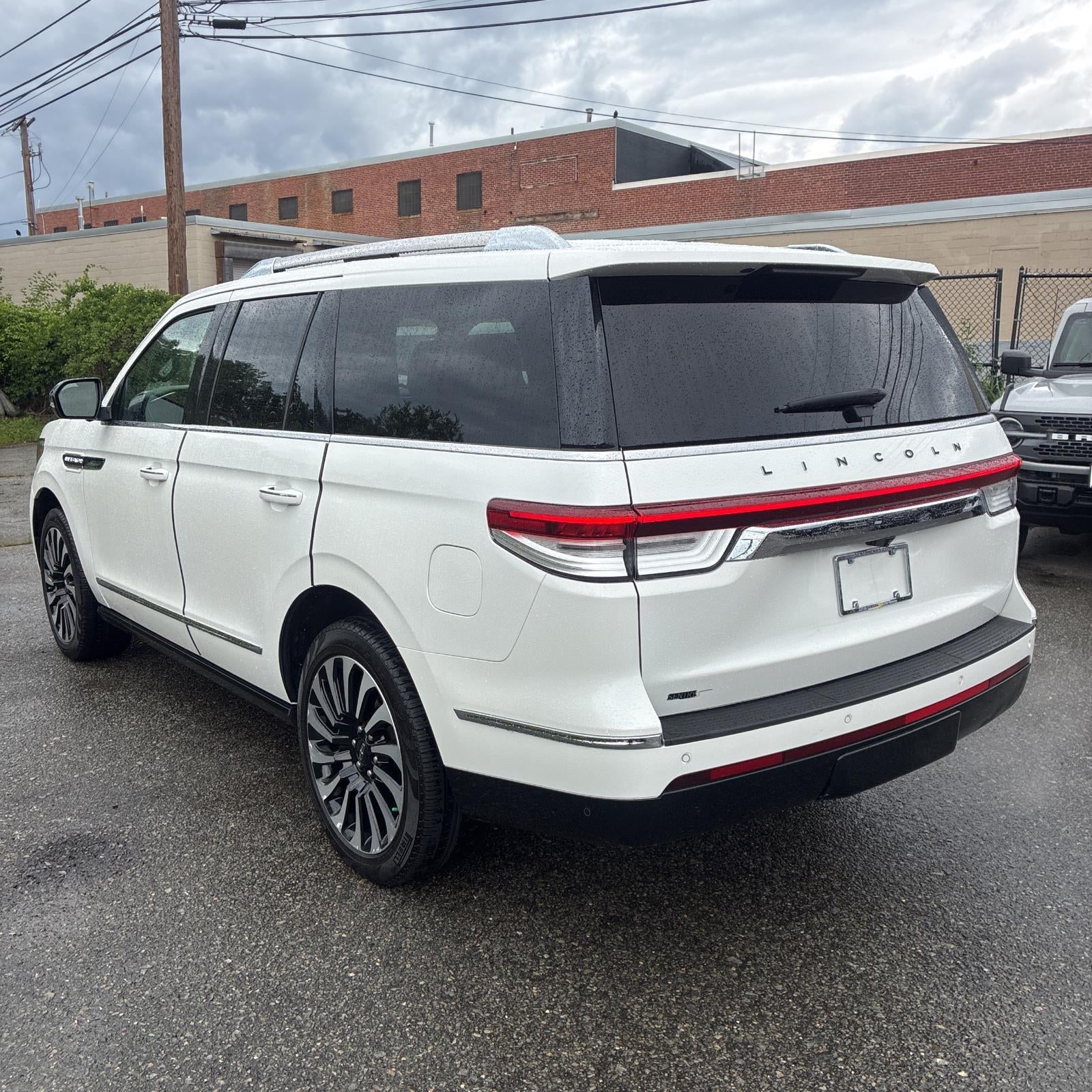 2023 Lincoln Navigator Black Label