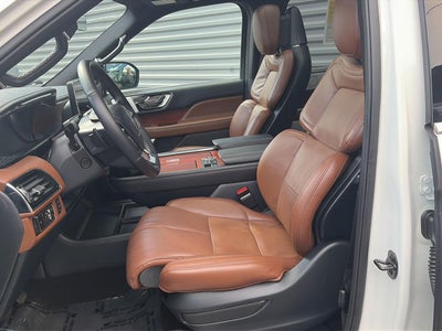 2023 Lincoln Navigator L Reserve