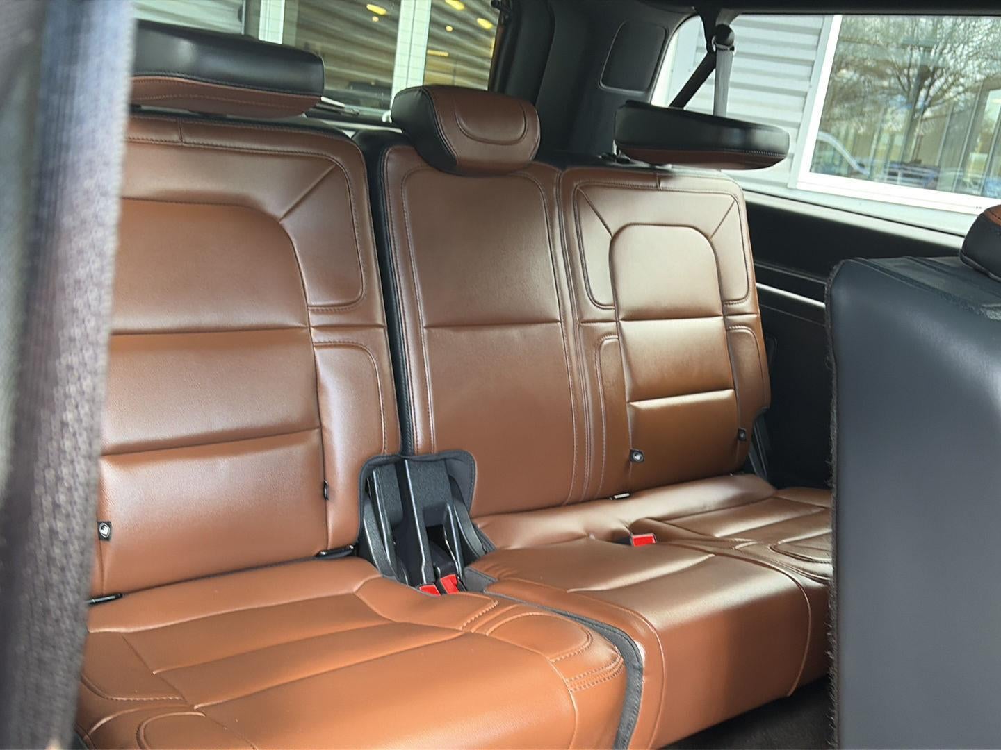 2023 Lincoln Navigator L Reserve