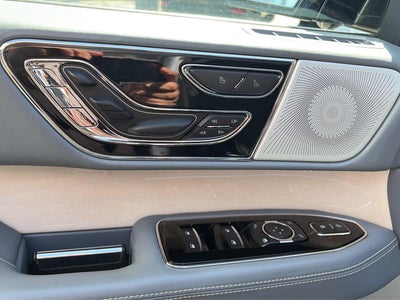 2022 Lincoln Navigator L Black Label