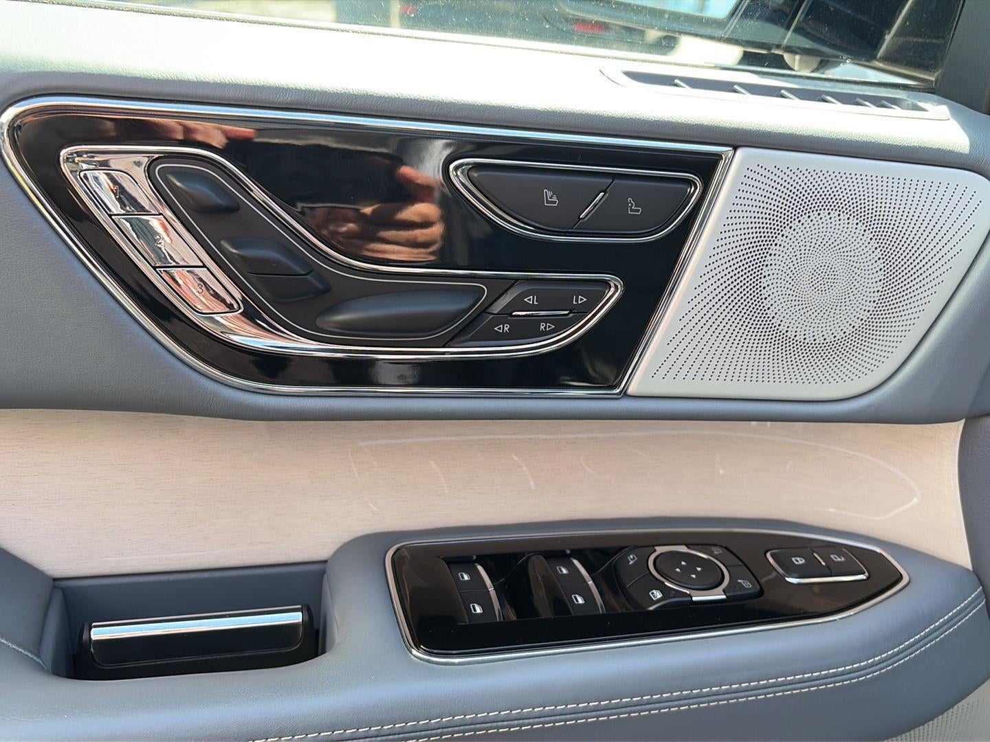 2022 Lincoln Navigator L Black Label