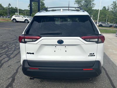 2020 Toyota RAV4 Hybrid XLE