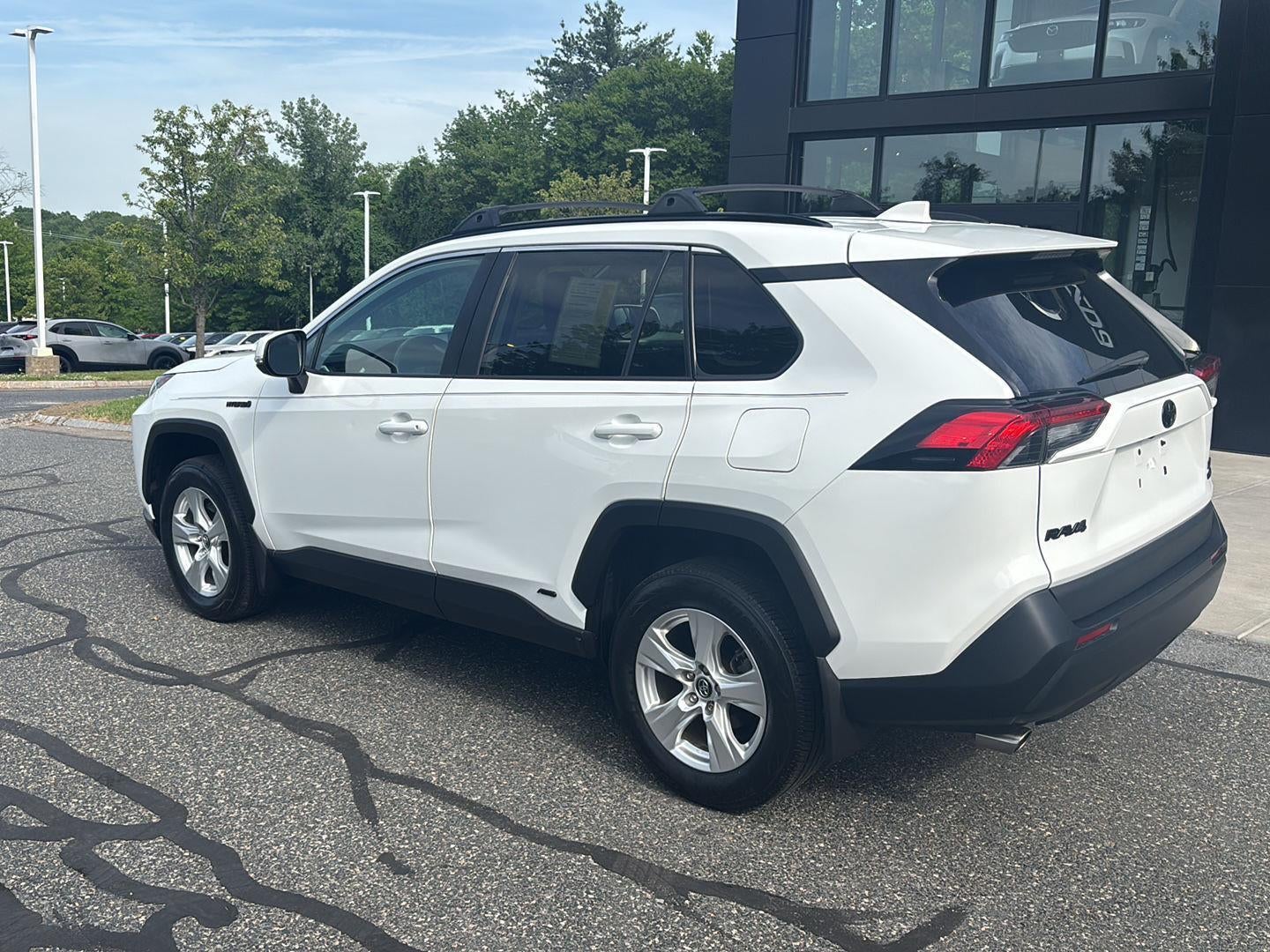 2020 Toyota RAV4 Hybrid XLE