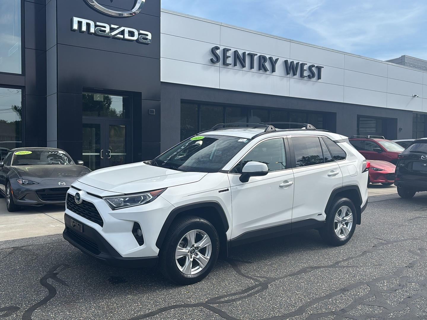 2020 Toyota RAV4 Hybrid XLE