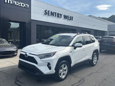 2020 Toyota RAV4 Hybrid XLE
