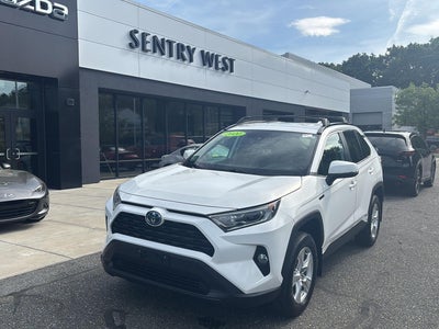 2020 Toyota RAV4 Hybrid XLE