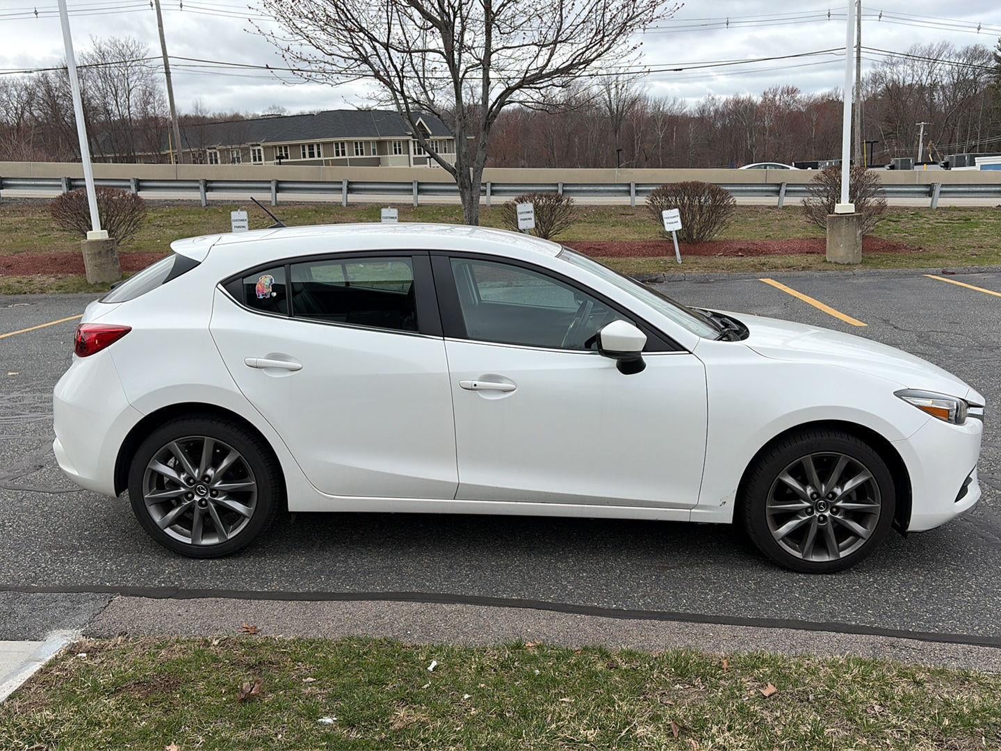 2018 Mazda Mazda3 5-Door Touring