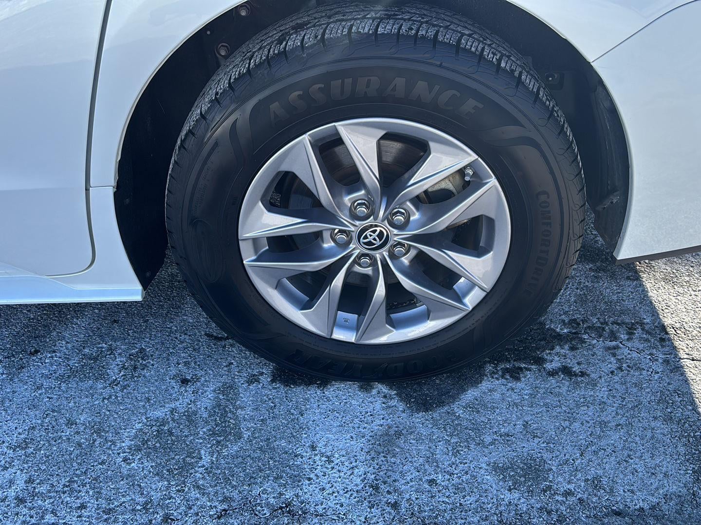 2023 Toyota Sienna XLE