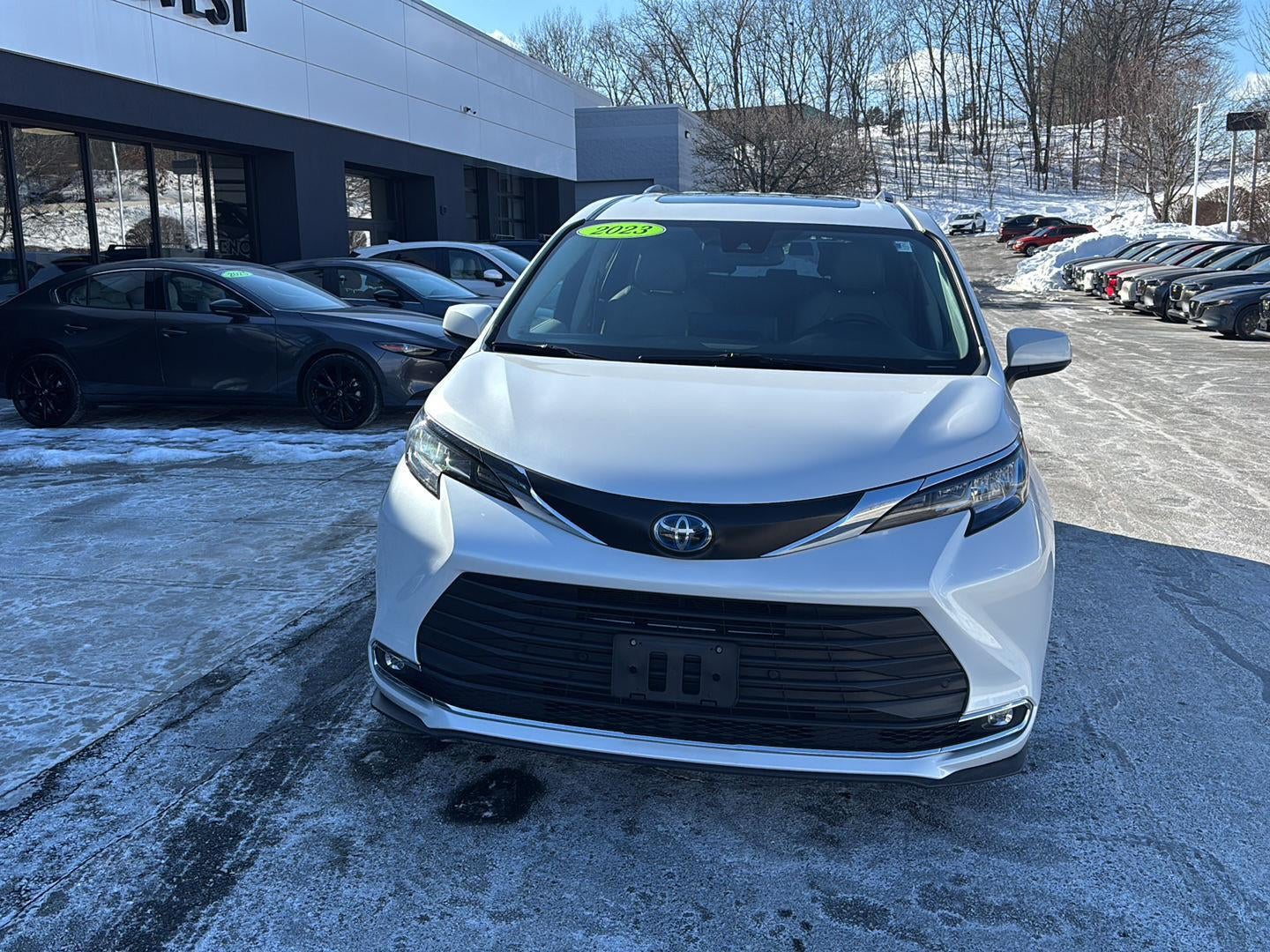 2023 Toyota Sienna XLE