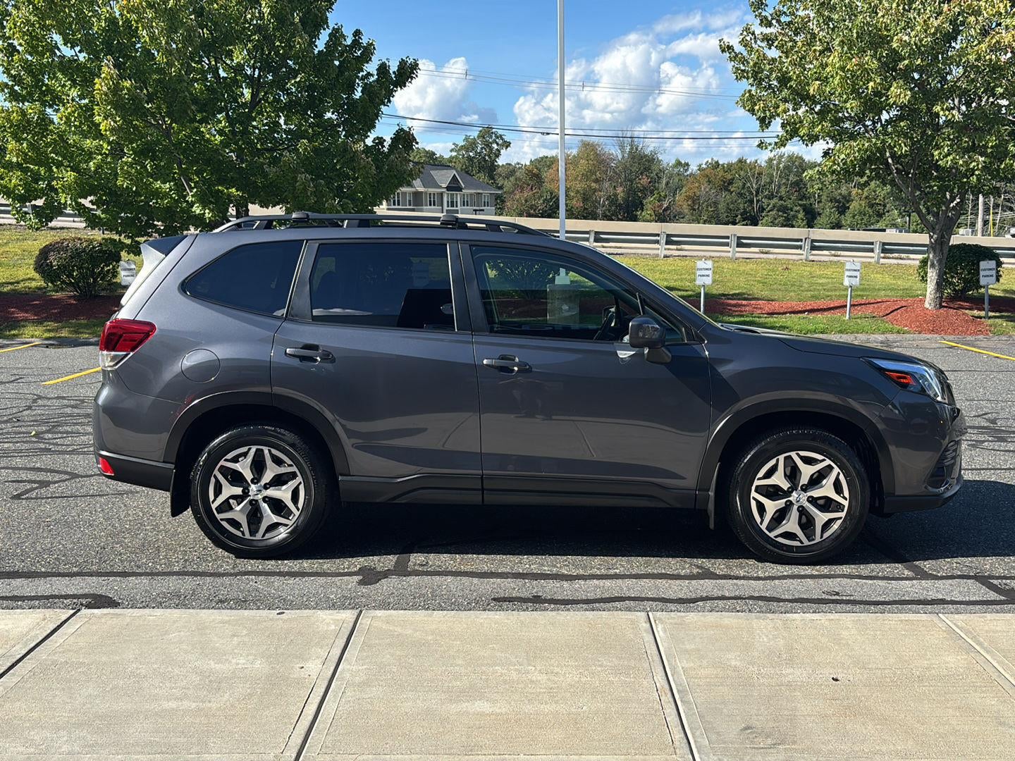 2024 Subaru Forester Premium