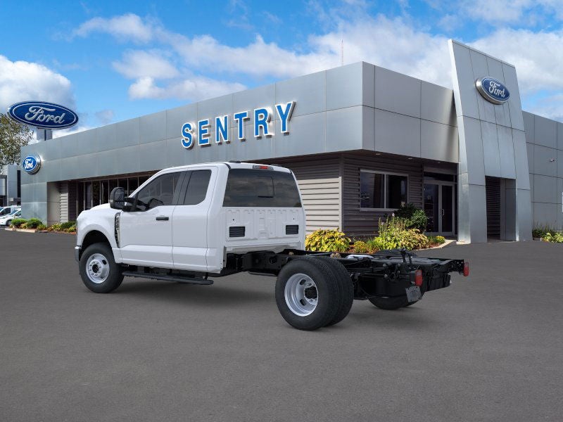 2026 Ford Chassis Cab F-350® XL