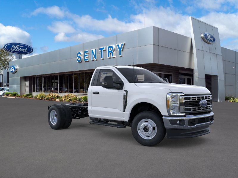 2026 Ford Chassis Cab F-350® XL