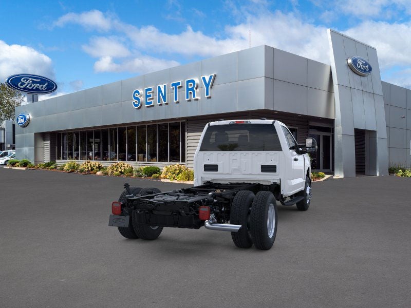 2026 Ford Chassis Cab F-350® XL