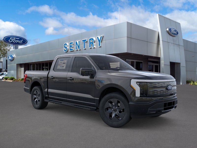 2025 Ford F-150 Lightning Lariat®