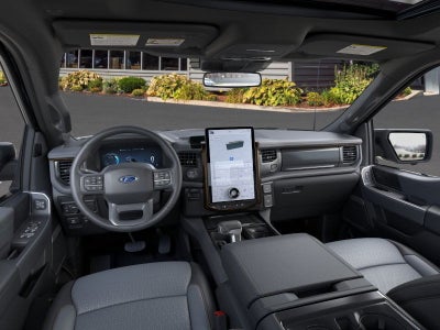 2025 Ford F-150 Lightning Lariat®