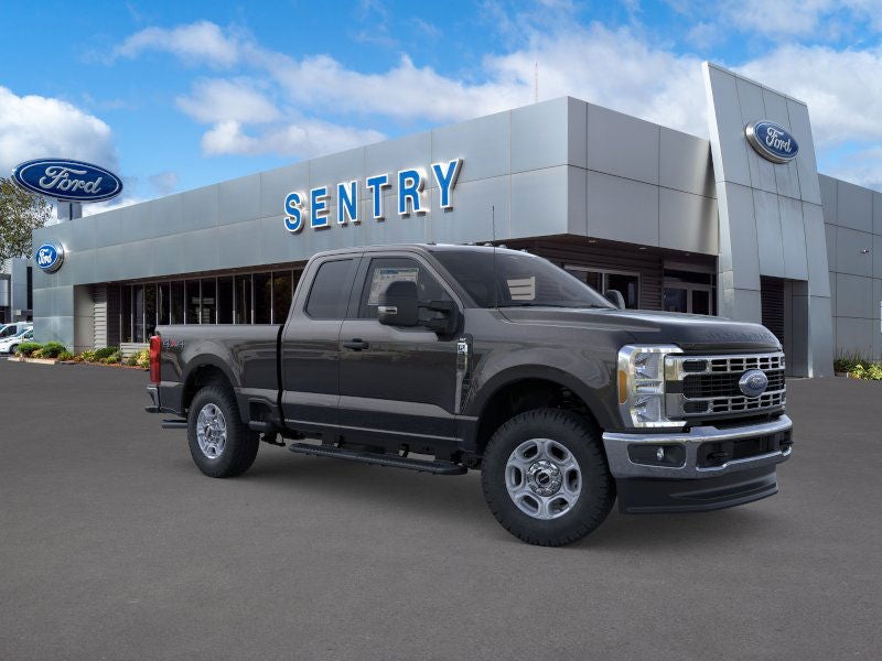 2026 Ford Super Duty F-350® XLT