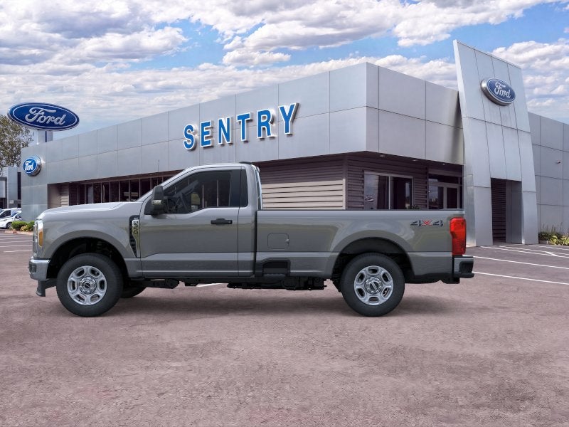 2026 Ford Super Duty F-350® XLT