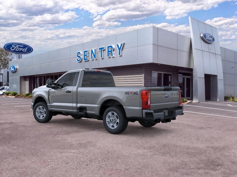 2026 Ford Super Duty F-350® XLT