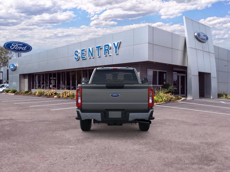 2026 Ford Super Duty F-350® XLT