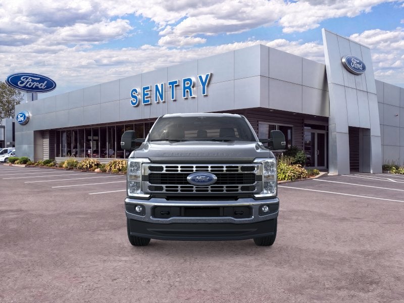 2026 Ford Super Duty F-350® XLT